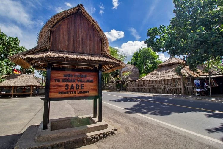 Paket Tour Lombok 3H2M Murah & Lengkap